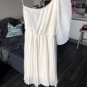 One-sleeve ivory/cream dress